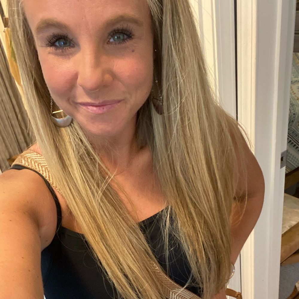 Meet your Posher, Stephanie